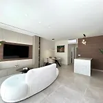 Appartamento Petar - Private Heated Pool And Sea View Makarska
